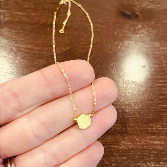 Kendra Scott Pendant Necklace - Picture 2 of 5